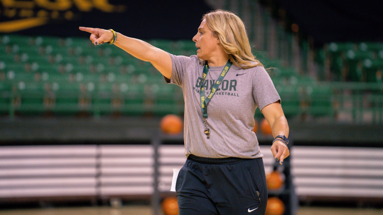 New Faces, Same Expectations for Nicki Collen and Baylor