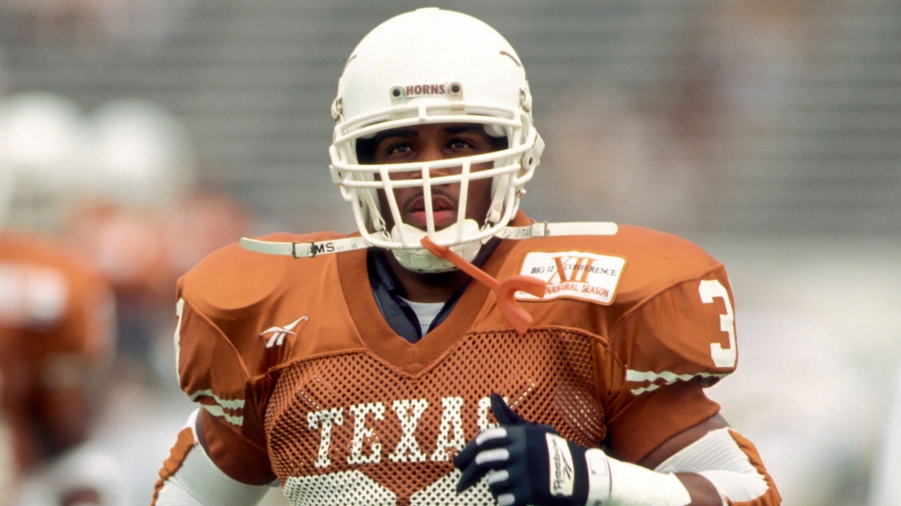 Texas Sports Hall of Fame: Priest Holmes outsized competition through  study, work ethic