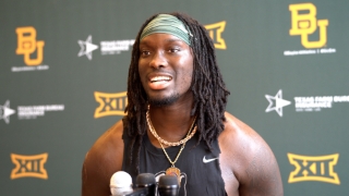 Presser: Tight Ends Takes Questions as Baylor Football Fall Camp Continues